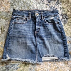 American Eagle Outfitters | 2018 Super Stretch Distressed Denim Mini Skirt